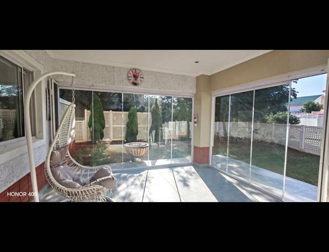 2.5 BEDROOM SEMI DETACHED FOR SALE IN KINDLEWOOD ESTATE
